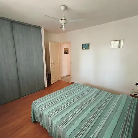 Holiday home L'arbousier *