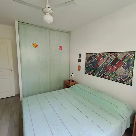 Holiday home L'arbousier