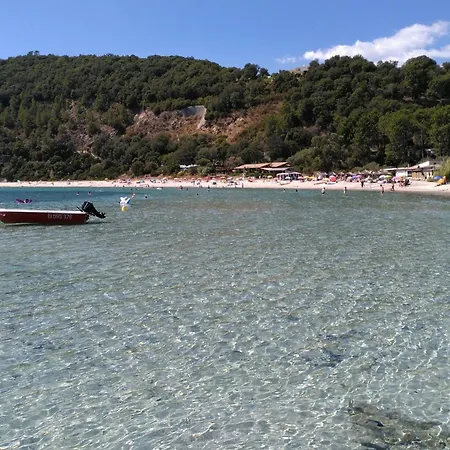 Holiday home L'arbousier